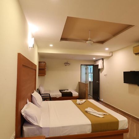 מדוראי Hotel Rydham מראה חיצוני תמונה
