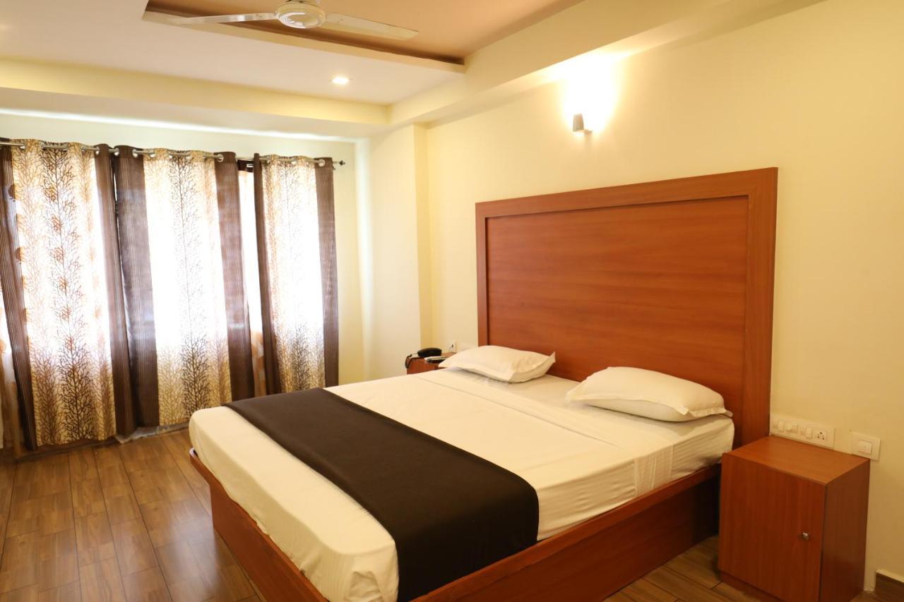 מדוראי Hotel Rydham מראה חיצוני תמונה